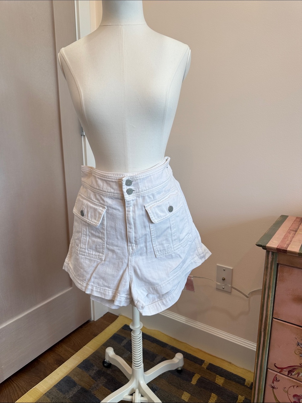 Gap 1969 denim shorts